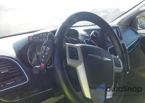 2015 Chrysler Town & Country Touring-L из США, поврежденный, VIN 2C4RC1CGXFR676984